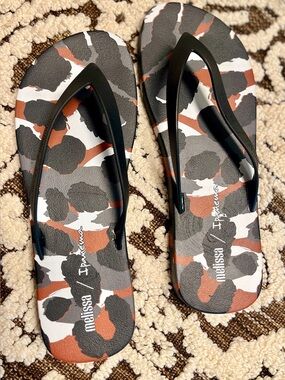 Melissa X Ipanema Black Brown 
BRAND NEW!! Beach Flip-Flop Women’s Shoe, sz 36/7